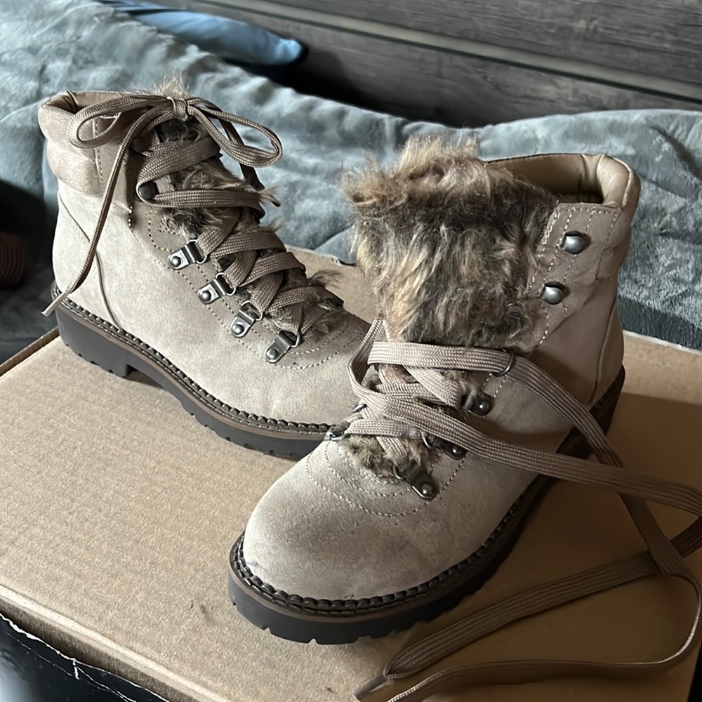 Size 6, Unionbay ankle boots, new never worn. Color is a light gray and brown.